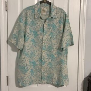 NWOT Casual Button Down Shirt